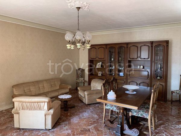 casa indipendente in vendita a Rivarolo del Re ed Uniti