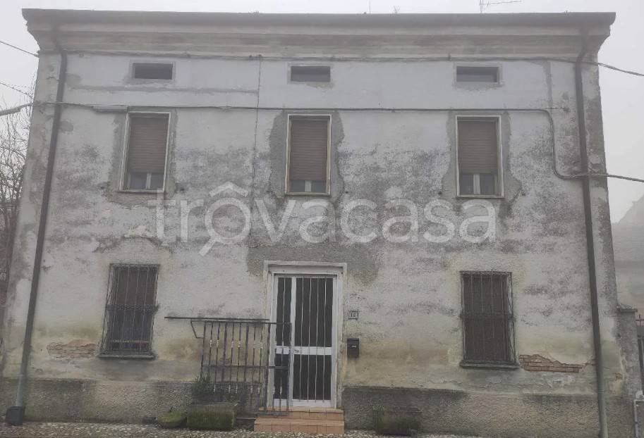 casa indipendente in vendita a Rivarolo del Re ed Uniti