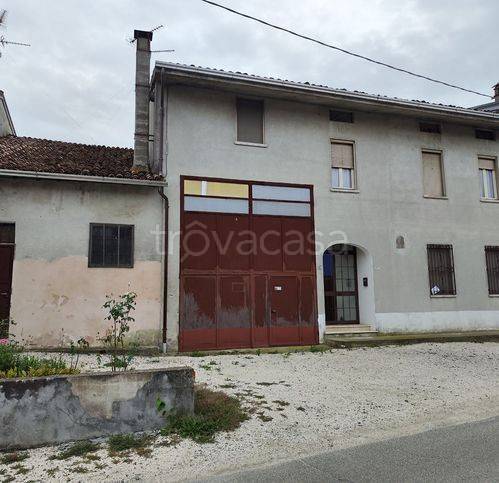 casa indipendente in vendita a Rivarolo del Re ed Uniti