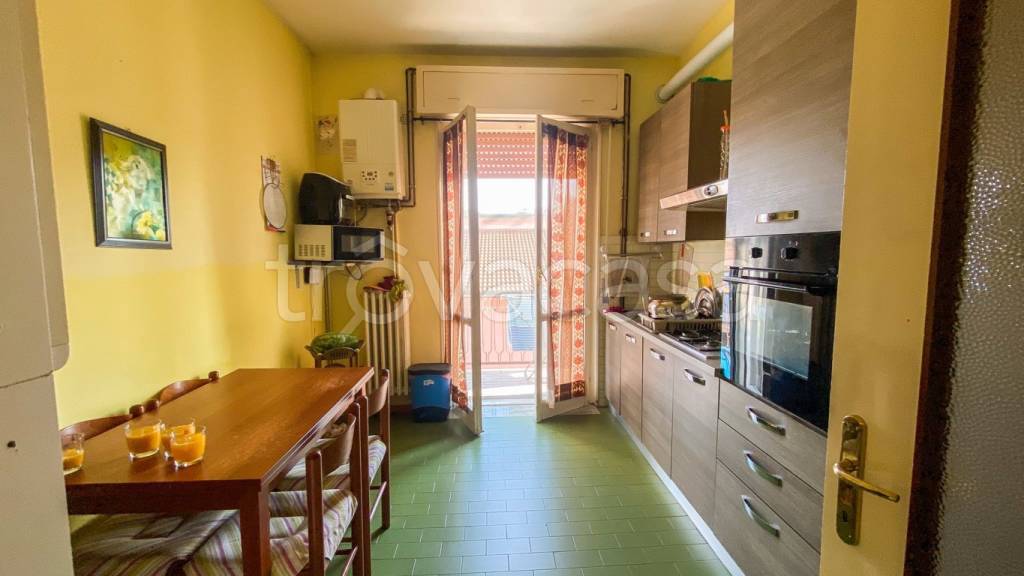 appartamento in vendita a Rivarolo del Re ed Uniti