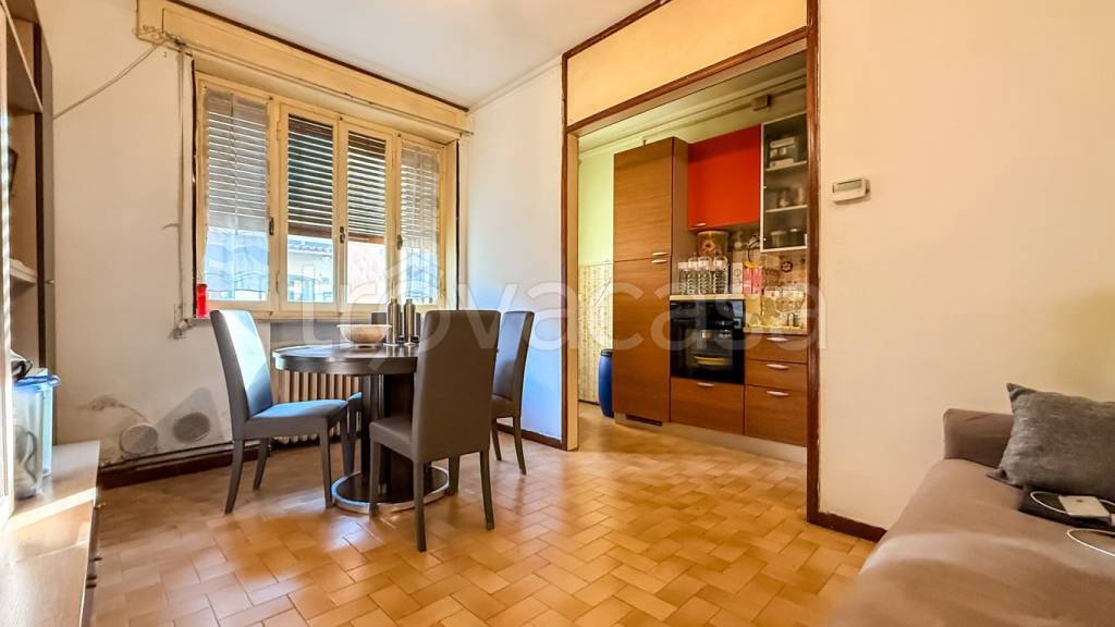 casa indipendente in vendita a Rivarolo del Re ed Uniti