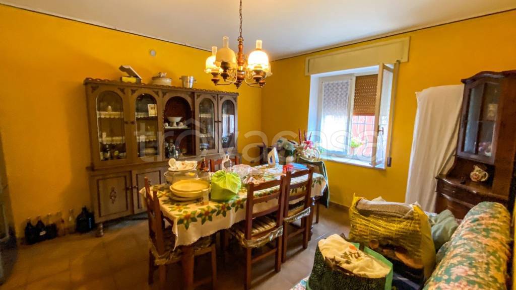 casa indipendente in vendita a Rivarolo del Re ed Uniti