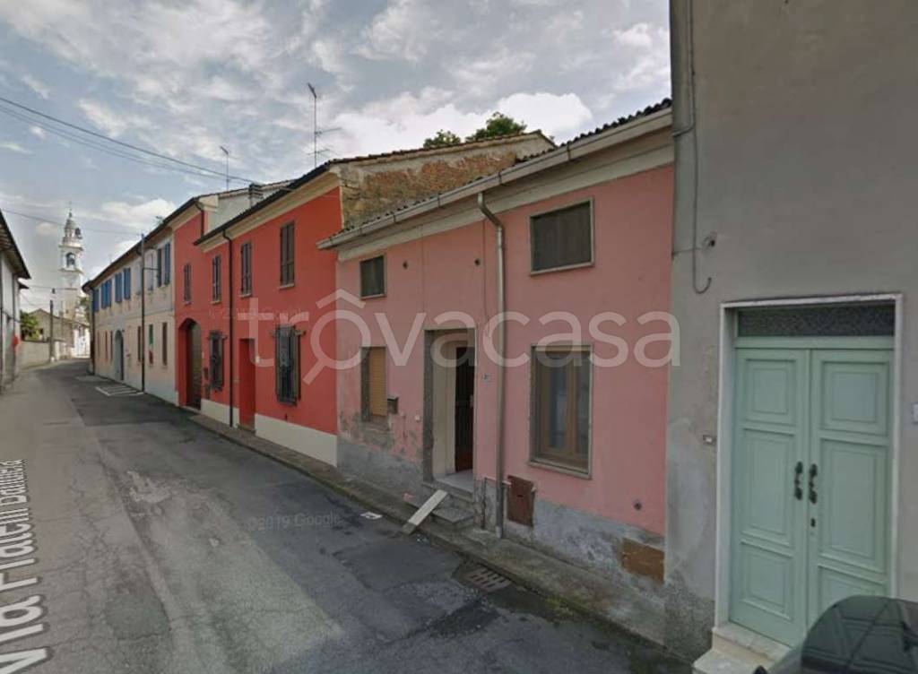 casa indipendente in vendita a Rivarolo del Re ed Uniti