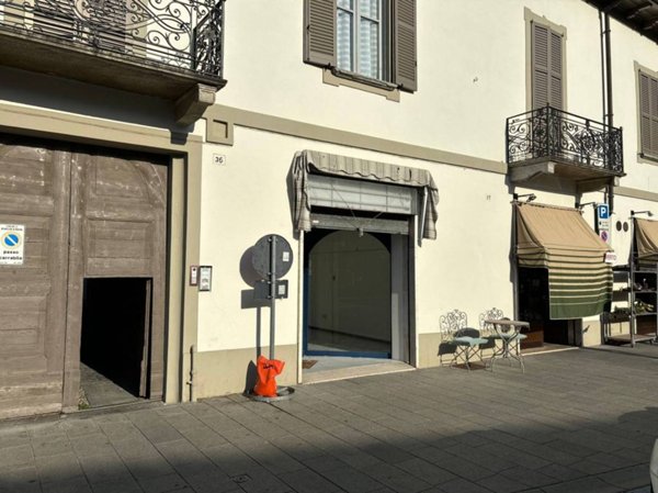 negozio in vendita a Rivolta d'Adda