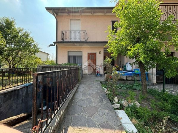 appartamento in vendita a Rivolta d'Adda