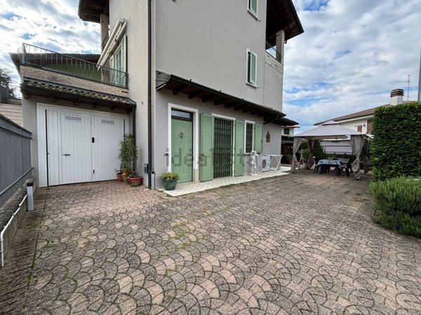 appartamento in vendita a Rivolta d'Adda