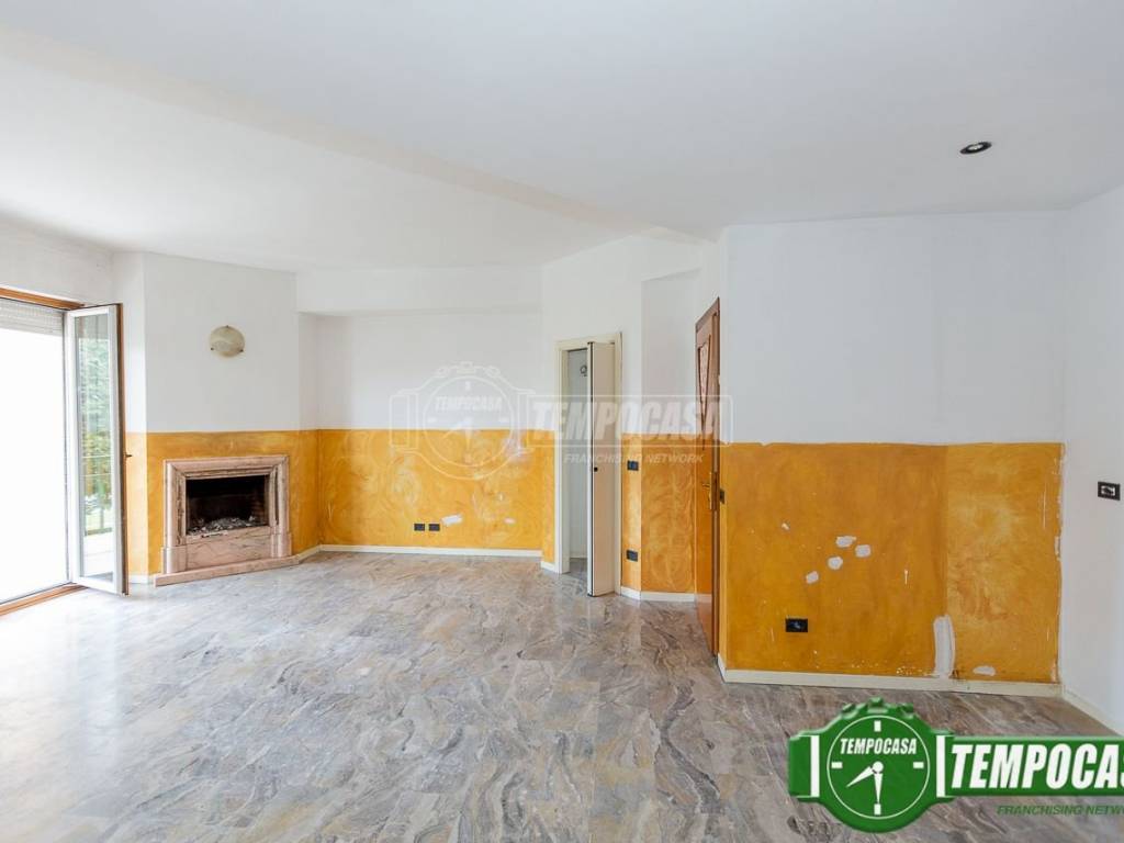appartamento in vendita a Rivolta d'Adda