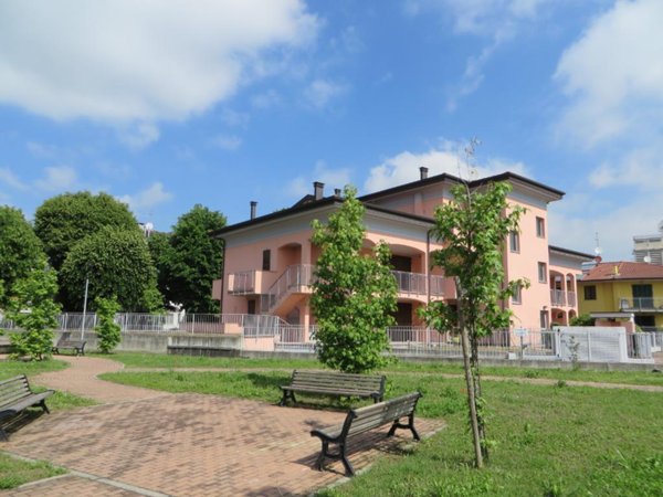 appartamento in vendita a Rivolta d'Adda