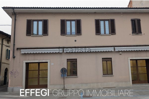 locale di sgombero in vendita a Rivolta d'Adda