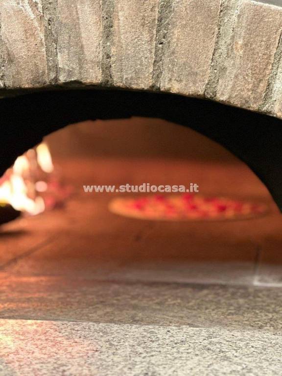 negozio in vendita a Rivolta d'Adda