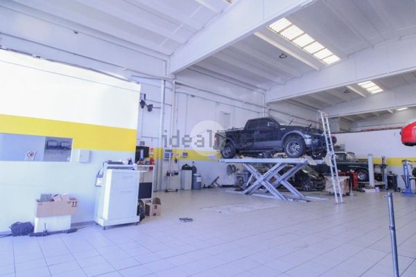 ufficio in vendita a Rivolta d'Adda