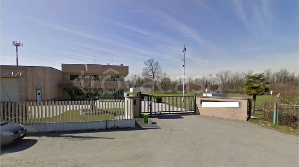 capannone in vendita a Rivolta d'Adda