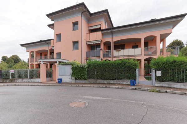 appartamento in vendita a Rivolta d'Adda