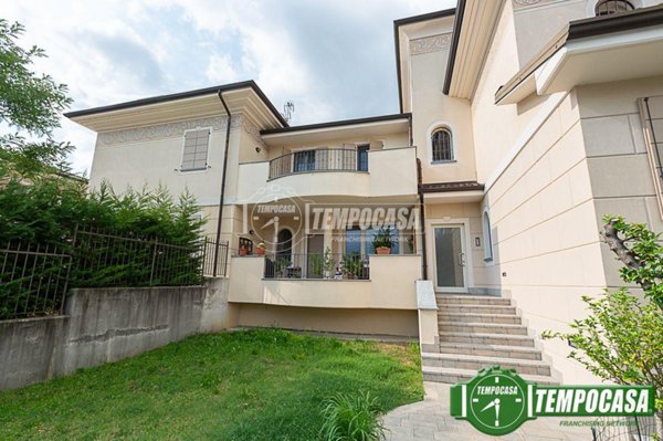 appartamento in vendita a Rivolta d'Adda