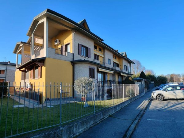 appartamento in vendita a Rivolta d'Adda