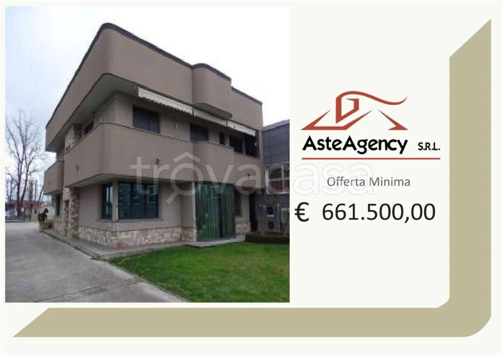 capannone in vendita a Rivolta d'Adda