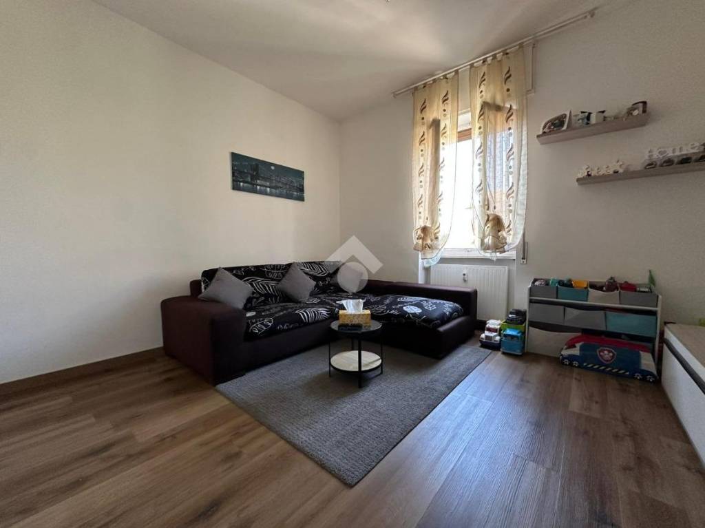 appartamento in vendita a Rivolta d'Adda