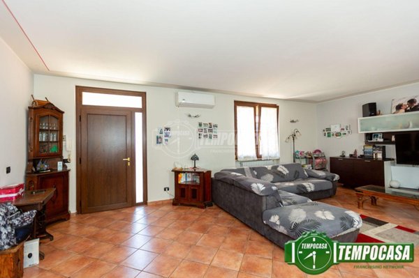 appartamento in vendita a Rivolta d'Adda