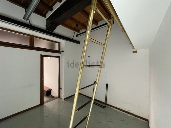 ufficio in vendita a Rivolta d'Adda