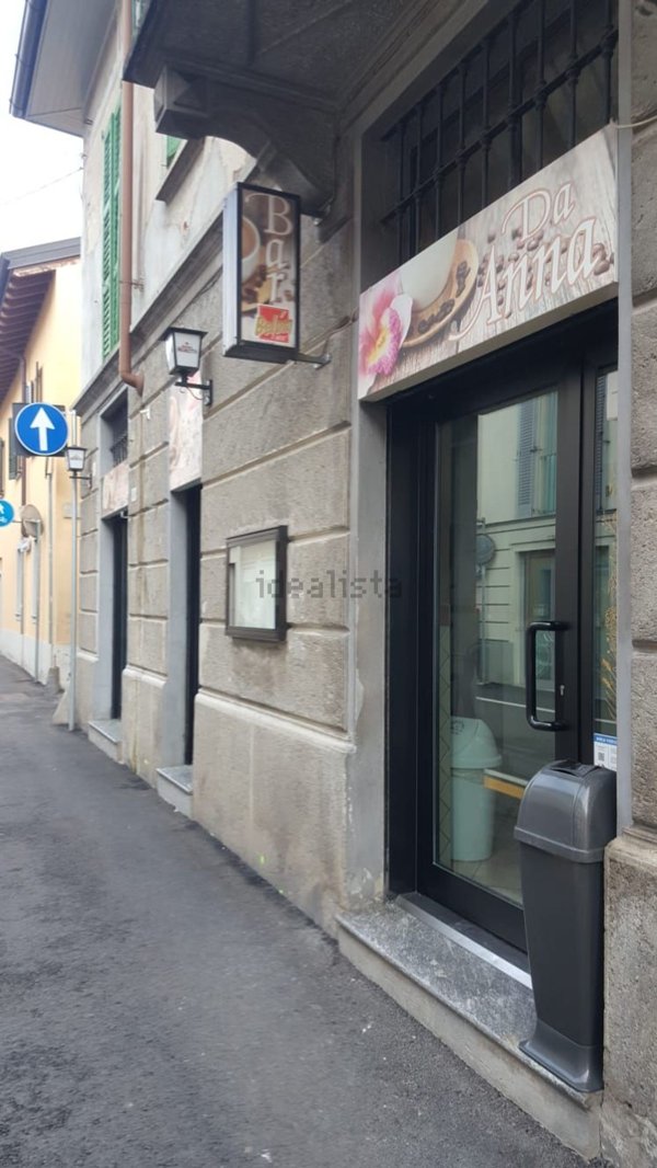 negozio in vendita a Rivolta d'Adda