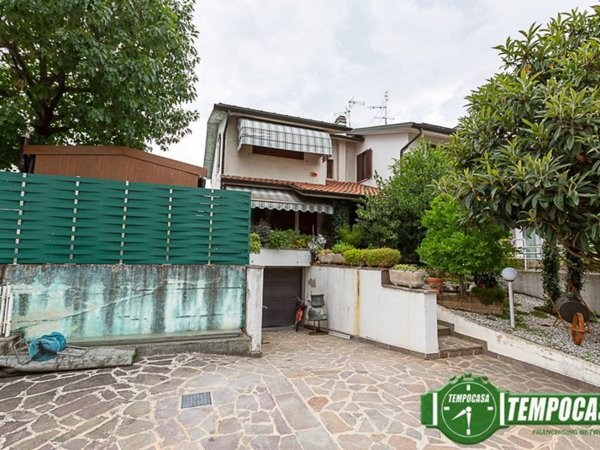 casa indipendente in vendita a Rivolta d'Adda
