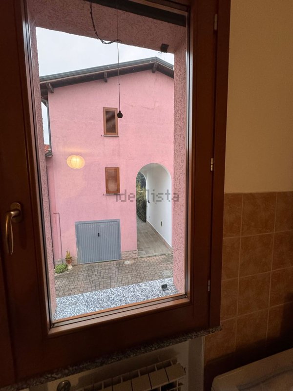 appartamento in vendita a Rivolta d'Adda