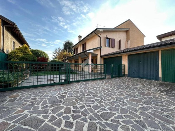 casa indipendente in vendita a Rivolta d'Adda