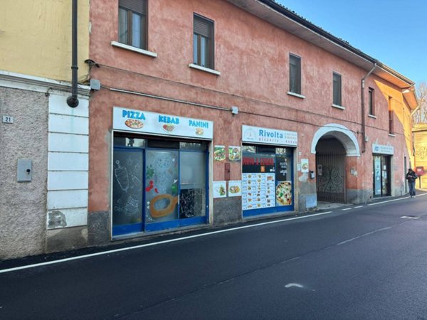 negozio in vendita a Rivolta d'Adda