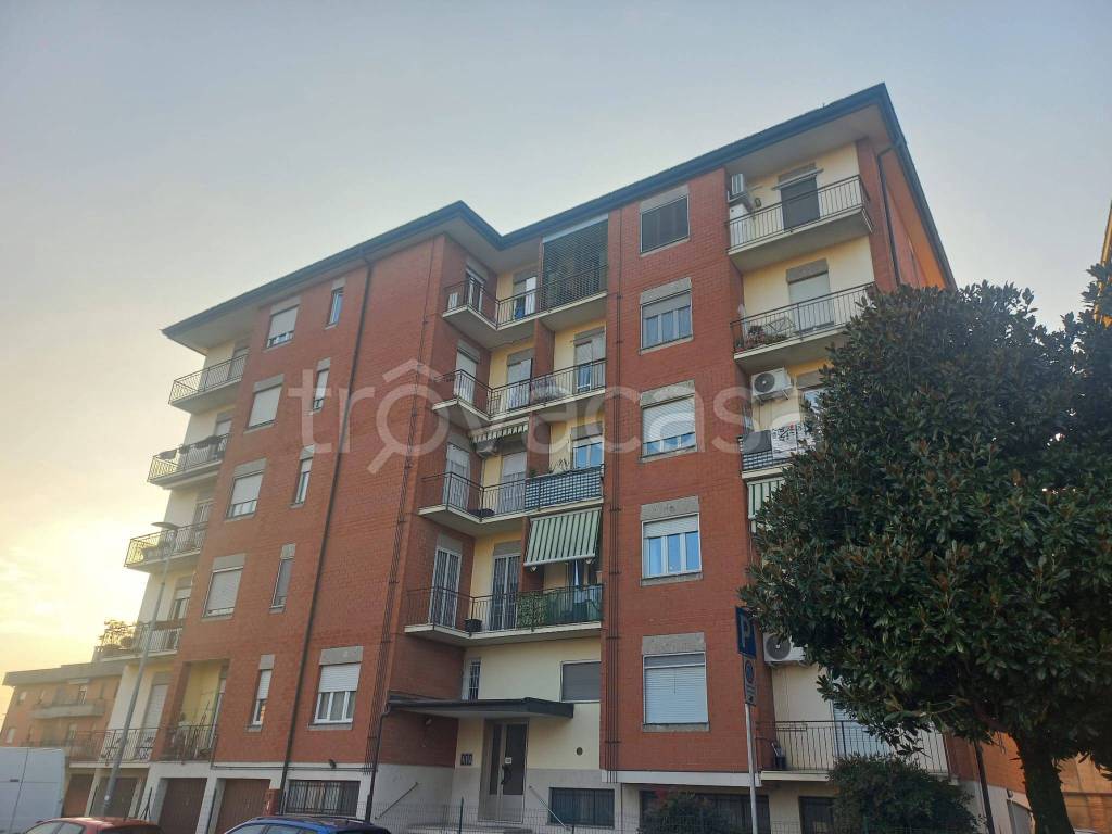 appartamento in vendita a Rivolta d'Adda