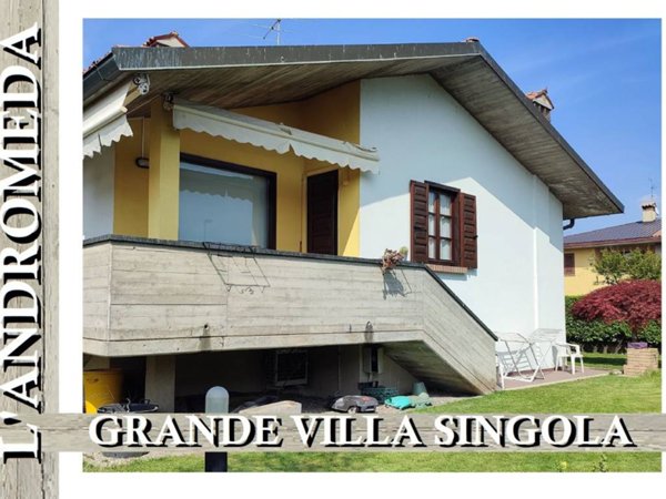 casa indipendente in vendita a Rivolta d'Adda