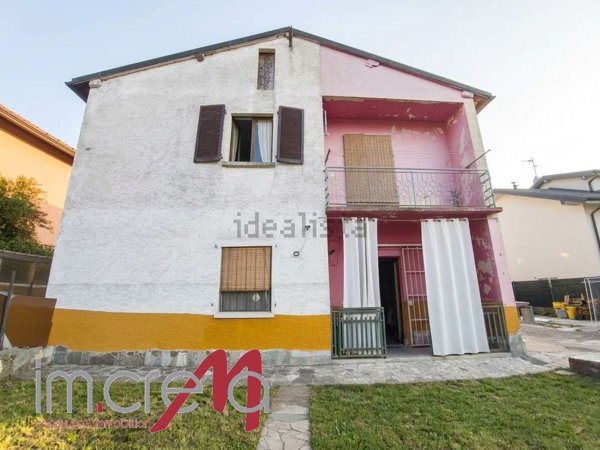 casa indipendente in vendita a Rivolta d'Adda