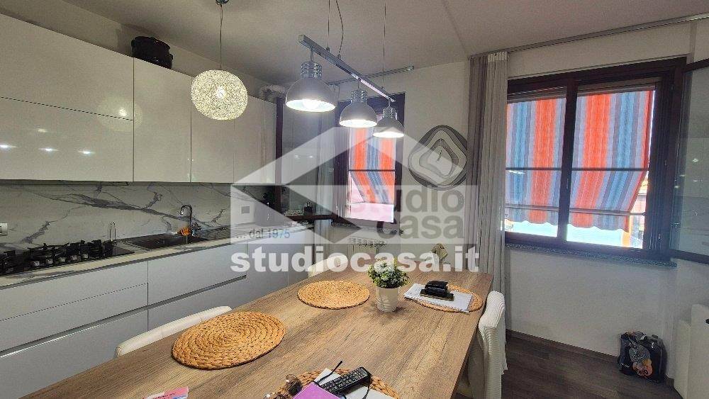 appartamento in vendita a Rivolta d'Adda