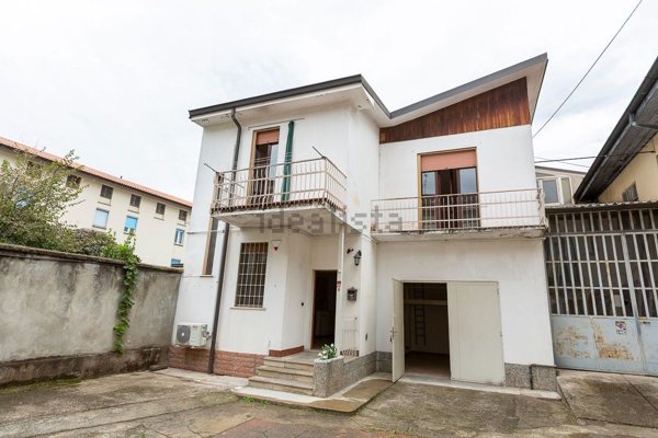 casa indipendente in vendita a Rivolta d'Adda