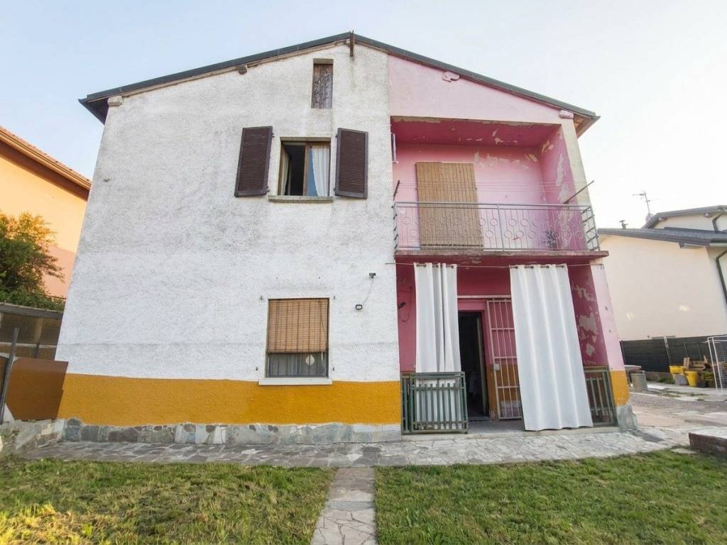 casa indipendente in vendita a Rivolta d'Adda