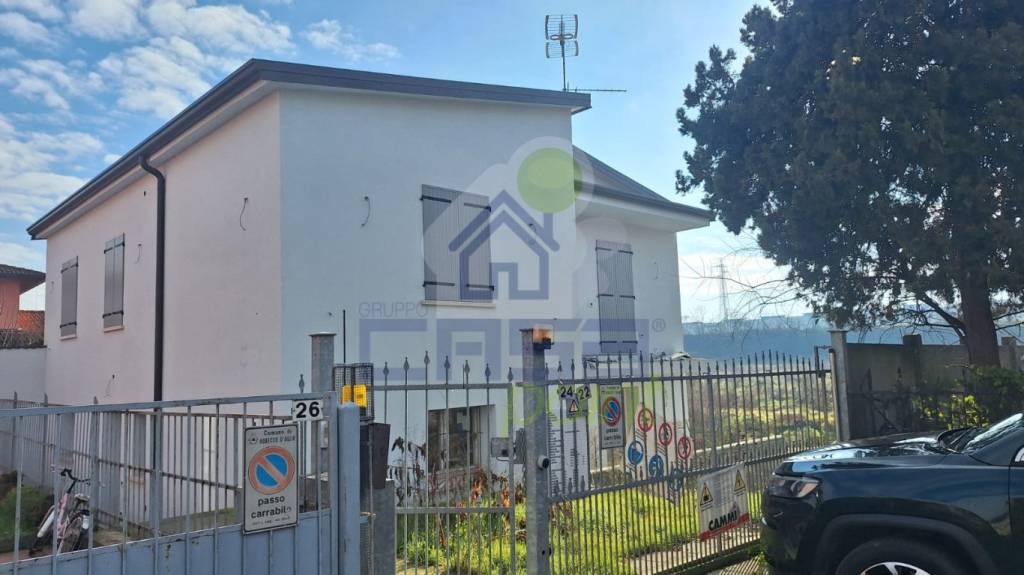 casa indipendente in vendita a Robecco d'Oglio