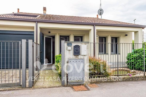 casa indipendente in vendita a Romanengo