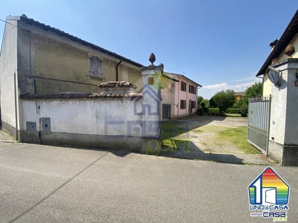 casa indipendente in vendita a Romanengo
