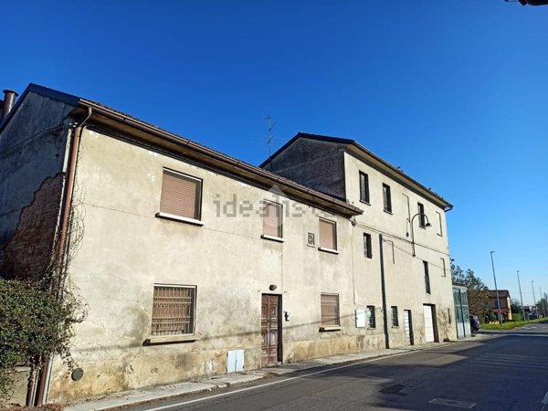 casa indipendente in vendita a Romanengo