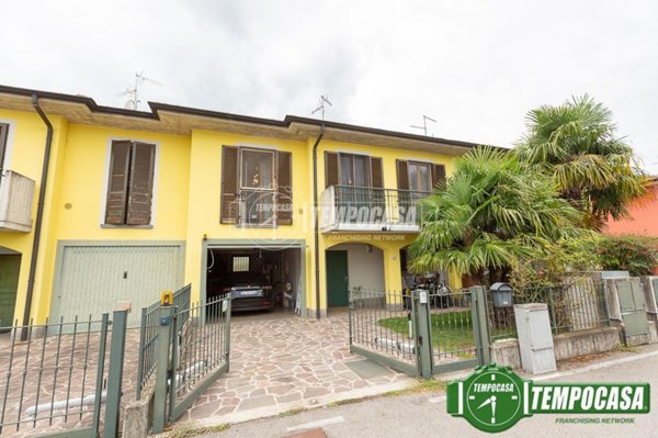 casa indipendente in vendita a Romanengo