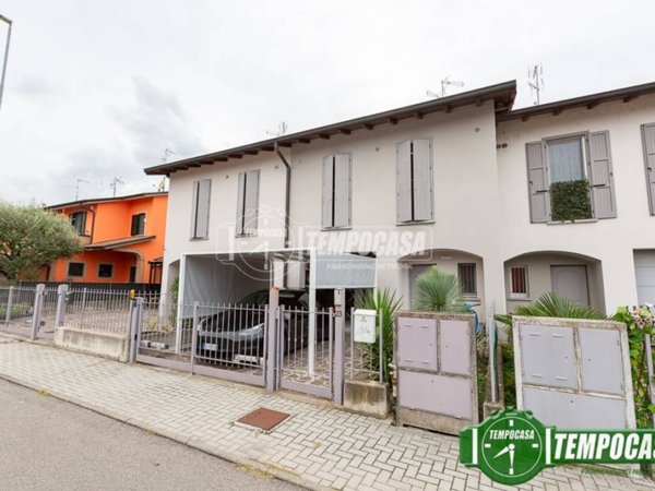 casa indipendente in vendita a Romanengo