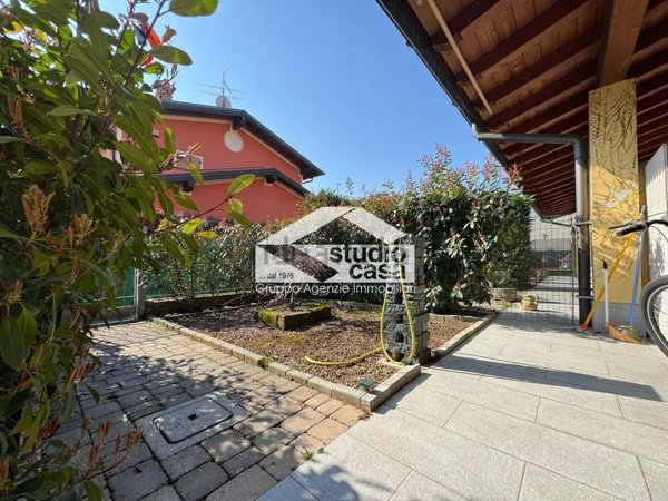 casa indipendente in vendita a Romanengo