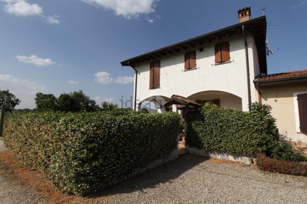 casa indipendente in vendita a Romanengo