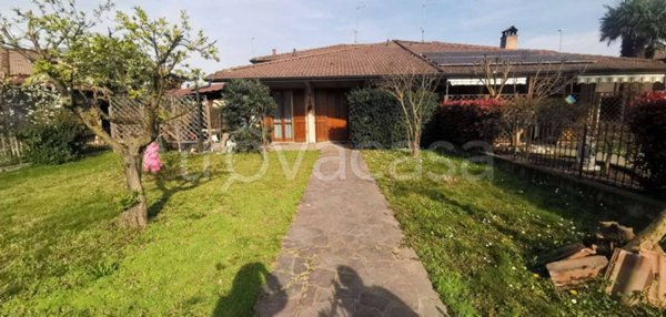 casa indipendente in vendita a Romanengo