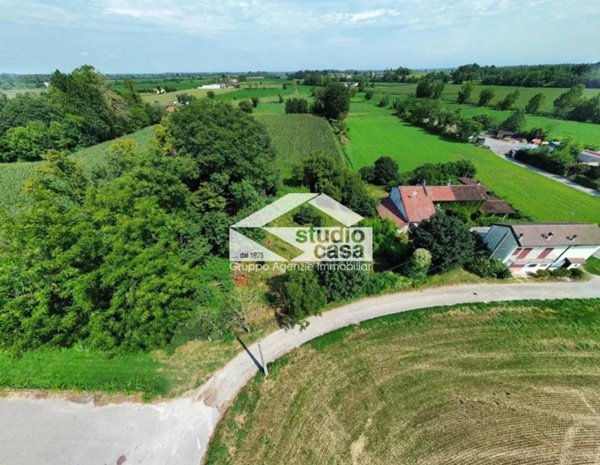 terreno agricolo in vendita a Romanengo