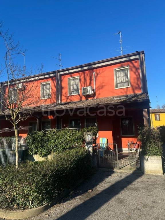 casa indipendente in vendita a Romanengo