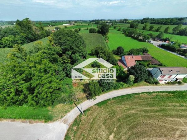 terreno agricolo in vendita a Romanengo