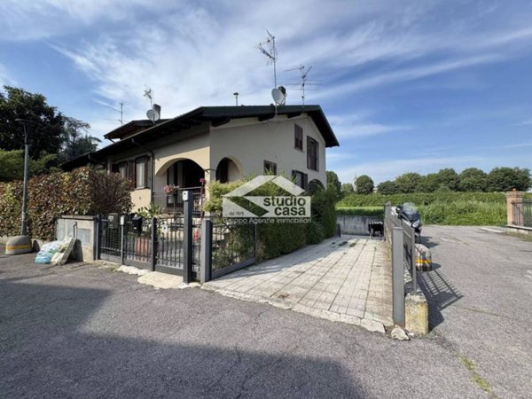 casa indipendente in vendita a Romanengo