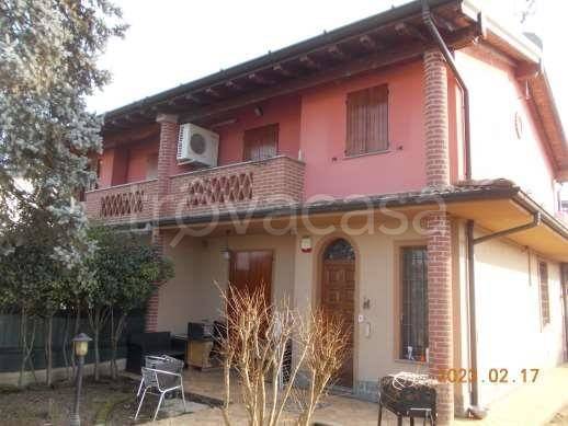 casa indipendente in vendita a Salvirola