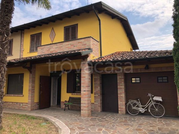 casa indipendente in vendita a Salvirola