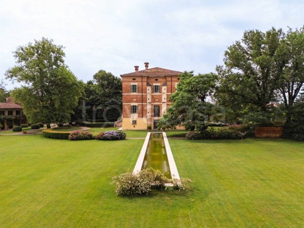 casa indipendente in vendita a Salvirola